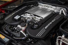 Benz V8 engine